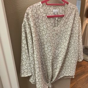 NWT MudPie tunic with tie size M/L/XL